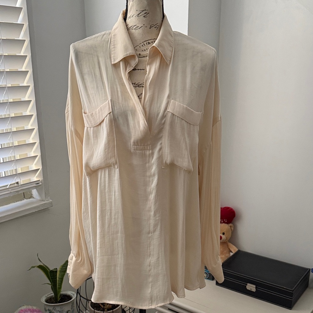Free People - Chic Cream Women's Blouse - M